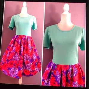 LuLaRoe Amelia in Tiffany green & light pink floral in size 2X